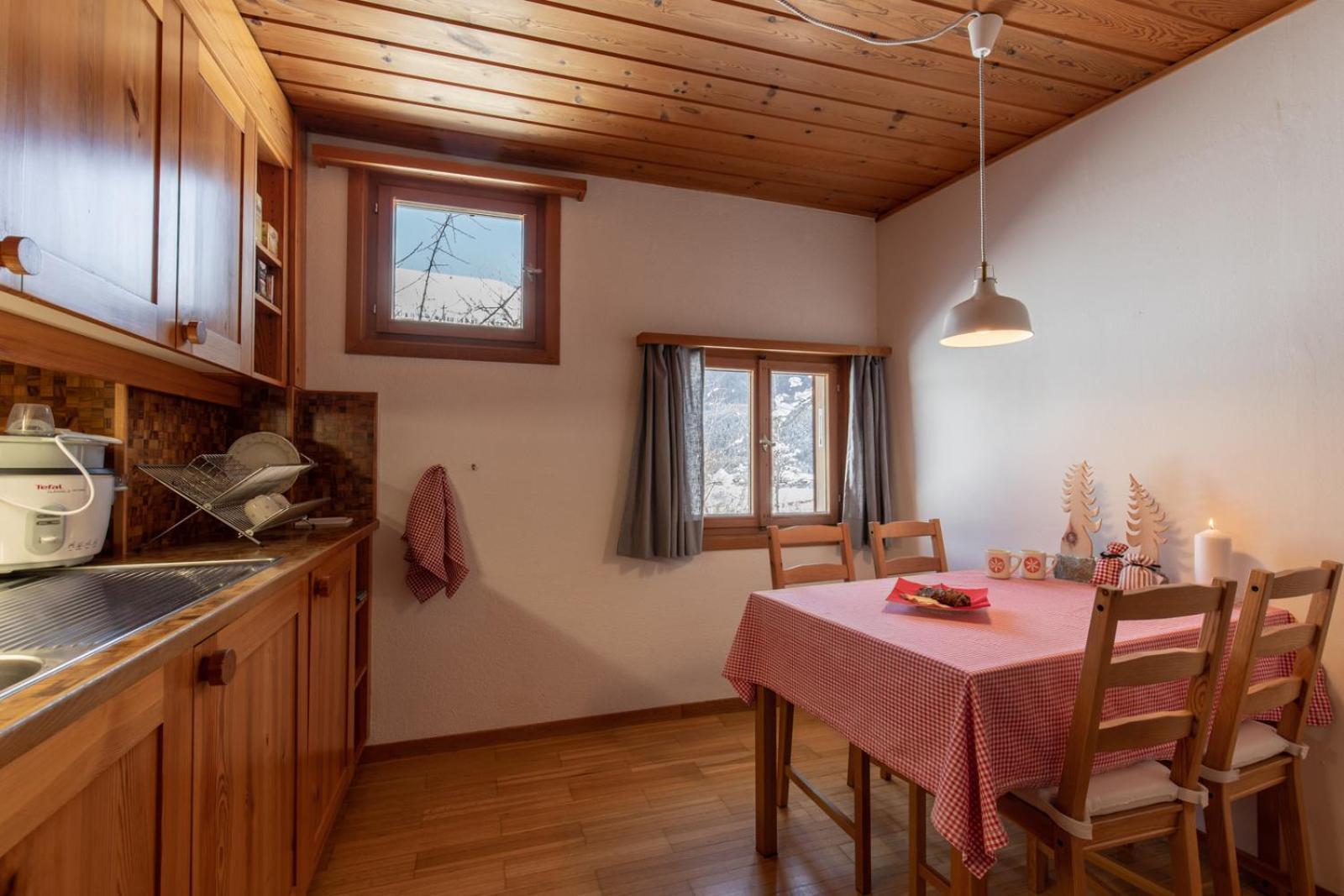 Chasa Curasch Apartment Scuol Exterior foto